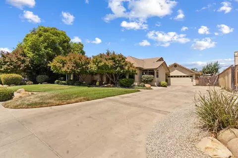 2606 E Harvard Ct, Visalia, CA 93292 photo 5