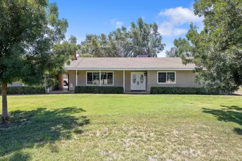 16583 Avenue 264, Visalia, CA 93292