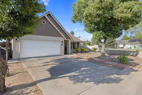 803 S Pinkham St, Visalia, CA 93292