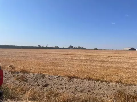 Klindera Avenue, Tipton, CA 93272 photo 3