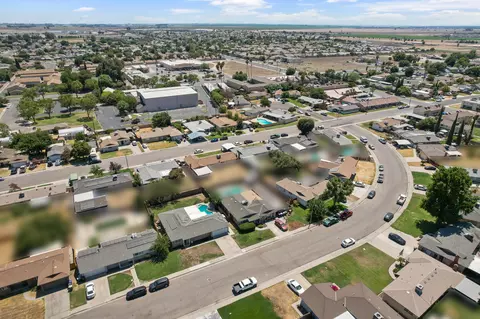 1075 Laurel Ln, Lemoore, CA 93245 photo 26