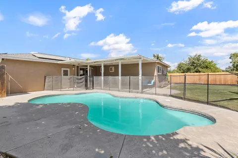 1075 Laurel Ln, Lemoore, CA 93245 photo 21
