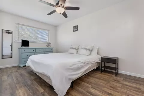1075 Laurel Ln, Lemoore, CA 93245 photo 16