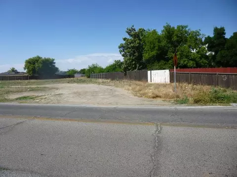 Par 3, Porterville, CA 93257