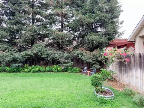 1126 Meadow Ave, Exeter, CA 93221 photo 3