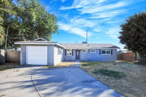 1888 Balsley Ct, Hanford, CA 93230