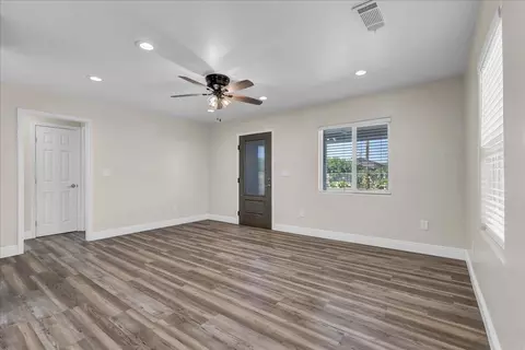 14296 Front St, Armona, CA 93202 photo 32