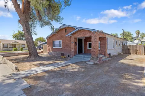 432 Central Ave, Hanford, CA 93230
