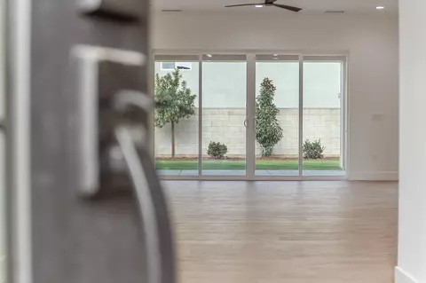 Entry Way - 3136 E Beech Ct, Visalia, CA 93292 photo 2 of 14
