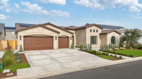 Exterior - 3136 E Beech Ct, Visalia, CA 93292 photo 3 of 11