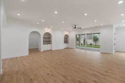 Living - 3136 E Beech Ct, Visalia, CA 93292 photo 7 of 7