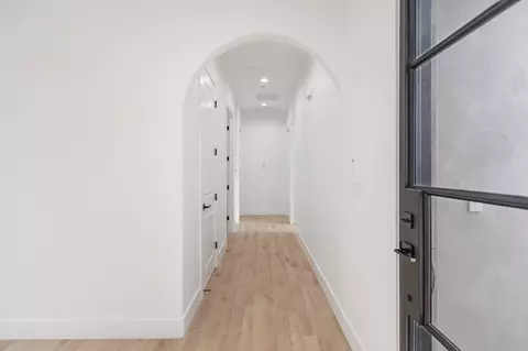 Entry Way - 3136 E Beech Ct, Visalia, CA 93292 photo 11 of 14