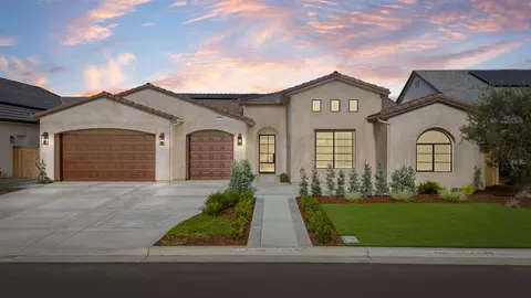 3136 E Beech Ct, Visalia, CA 93292