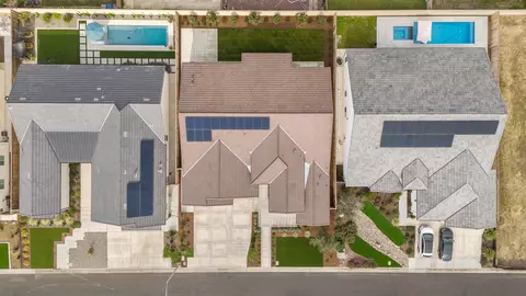 View/Area - 3136 E Beech Ct, Visalia, CA 93292 photo 2 of 5