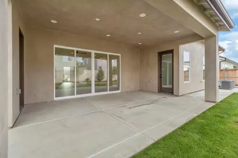 Other - 3136 E Beech Ct, Visalia, CA 93292 photo 17 of 18