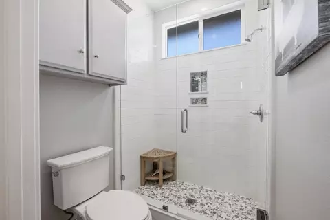 Bath - 620 Pheasant Ct, Exeter, CA 93221 photo 9 of 9