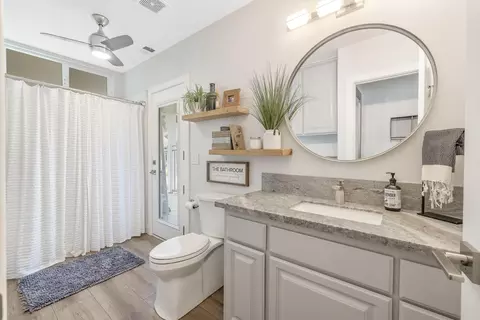 Bath - 620 Pheasant Ct, Exeter, CA 93221 photo 1 of 9