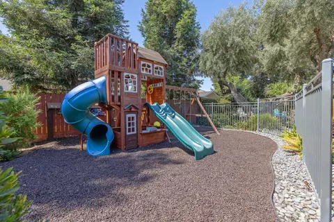 Exterior - 620 Pheasant Ct, Exeter, CA 93221 photo 21 of 35
