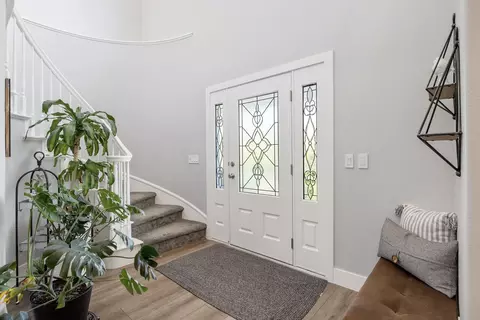 Entry Way - 620 Pheasant Ct, Exeter, CA 93221 photo 1 of 13