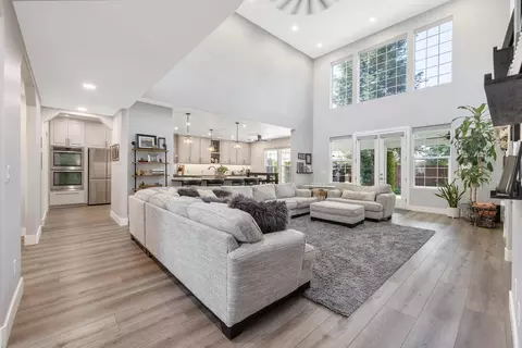 Living - 620 Pheasant Ct, Exeter, CA 93221 photo 1 of 4