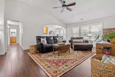 760 Vista Ct, Exeter, CA 93221 photo 9