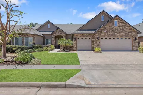 425 N Sidney St, Visalia, CA 93291