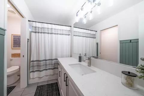 2139 S Crenshaw Ct, Visalia, CA 93277 photo 21