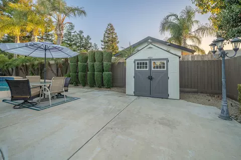 2139 S Crenshaw Ct, Visalia, CA 93277 photo 30
