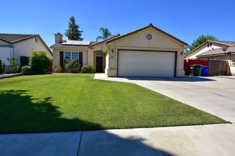 1971 W San Lucia Ave, Porterville, CA 93257