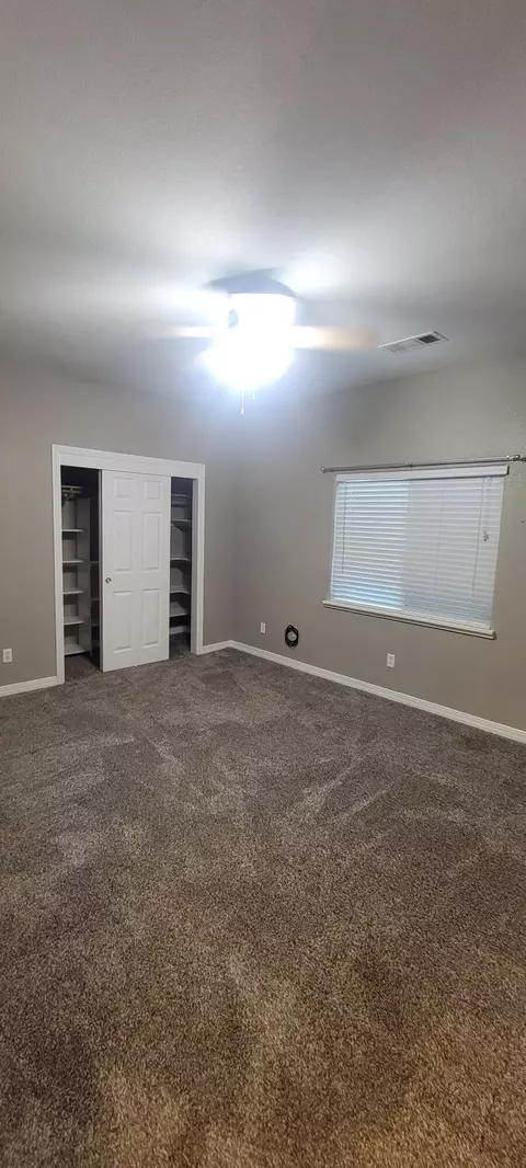 529 E Ferguson Ct, Visalia, CA 93292 photo 19