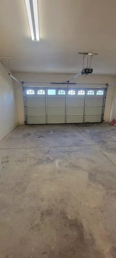 529 E Ferguson Ct, Visalia, CA 93292 photo 26
