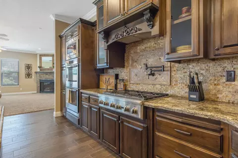 Kitchen - 2164 W Benton Ct, Exeter, CA 93221 photo 8 of 8