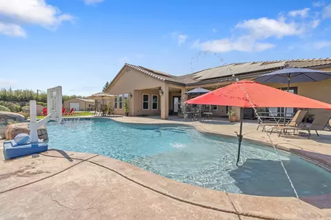 Exterior - 2164 W Benton Ct, Exeter, CA 93221 photo 11 of 27