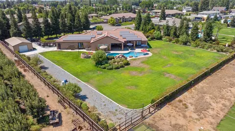 View/Area - 2164 W Benton Ct, Exeter, CA 93221 photo 6 of 13