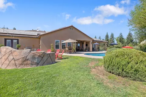Exterior - 2164 W Benton Ct, Exeter, CA 93221 photo 13 of 27