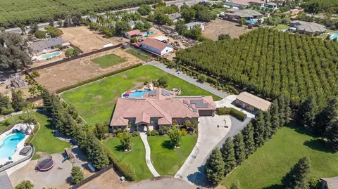 View/Area - 2164 W Benton Ct, Exeter, CA 93221 photo 10 of 13