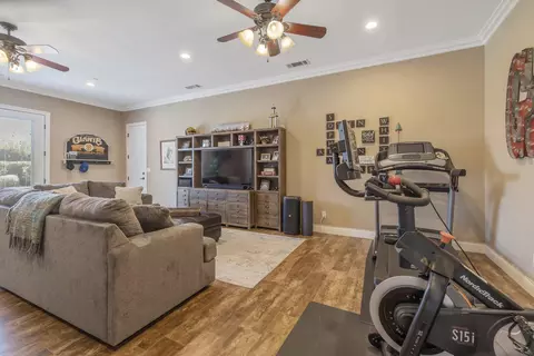 Living - 2164 W Benton Ct, Exeter, CA 93221 photo 4 of 6