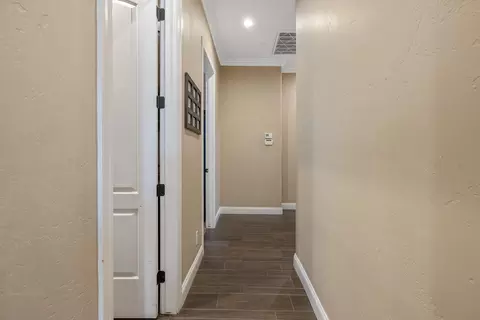 Entry Way - 2164 W Benton Ct, Exeter, CA 93221 photo 4 of 11