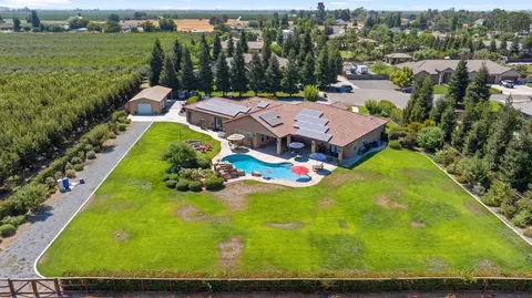 View/Area - 2164 W Benton Ct, Exeter, CA 93221 photo 7 of 13