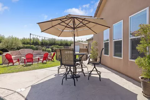 Exterior - 2164 W Benton Ct, Exeter, CA 93221 photo 16 of 27