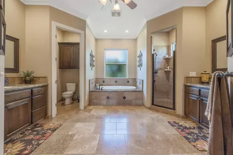 Bath - 2164 W Benton Ct, Exeter, CA 93221 photo 5 of 7