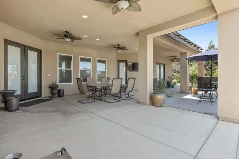 Exterior - 2164 W Benton Ct, Exeter, CA 93221 photo 8 of 27