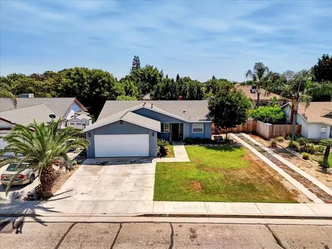 524 Cosart Ct, Exeter, CA 93221 photo 2