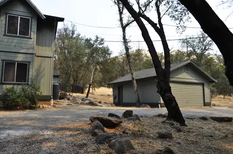 Exterior - 43777 Kaweah River Dr, Three Rivers, CA 93271 photo 24 of 36