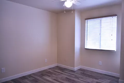Bedroom - 43777 Kaweah River Dr, Three Rivers, CA 93271 photo 4 of 7