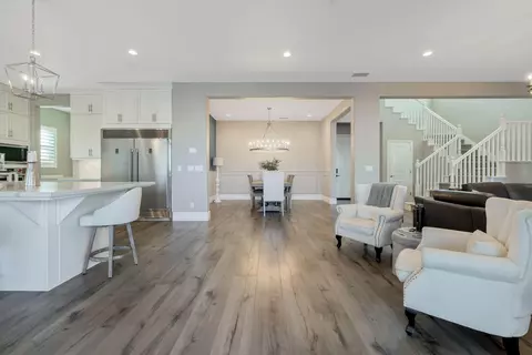 Entry Way - 216 Pinnacle Dr, Madera, CA 93636 photo 4 of 18