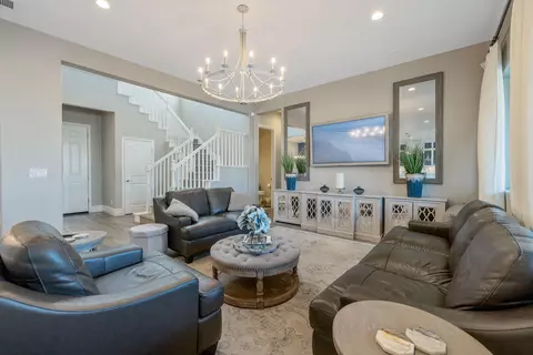 Living - 216 Pinnacle Dr, Madera, CA 93636 photo 3 of 4
