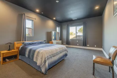 Bedroom - 216 Pinnacle Dr, Madera, CA 93636 photo 2 of 7