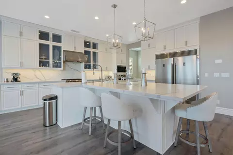 Kitchen - 216 Pinnacle Dr, Madera, CA 93636 photo 3 of 9