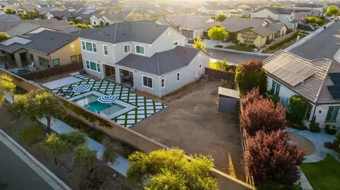 View/Area - 216 Pinnacle Dr, Madera, CA 93636 photo 3 of 5